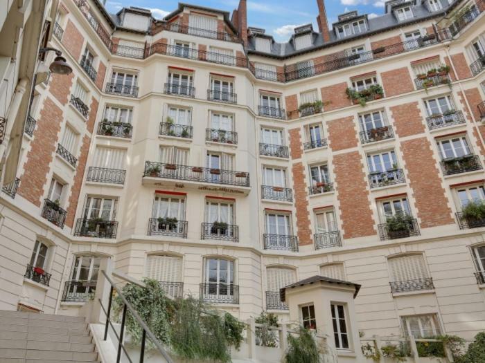 4 People Apartment Close To Eiffel Tower By Weekome Paris Dış mekan fotoğraf